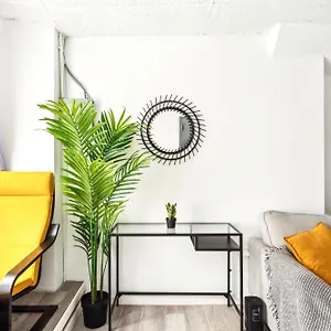 Apartment 2 Bd Hidden Oasis In Lower Manhattan, New York